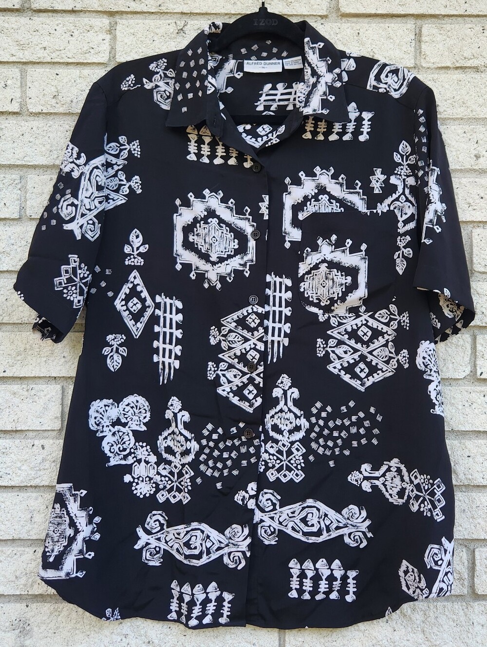 Alfred Dunner Black Button-Down Short Sleeve Shirt with White Print